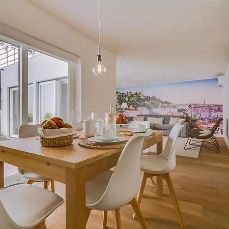 Flh Salitre Modern Garden Apartment Apartment *