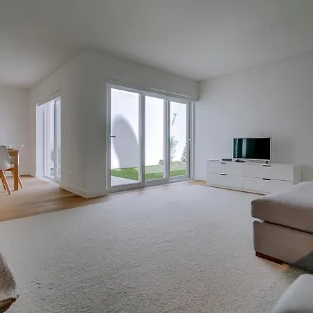 Apartment Flh Salitre Modern Garden Apartment Lisbon